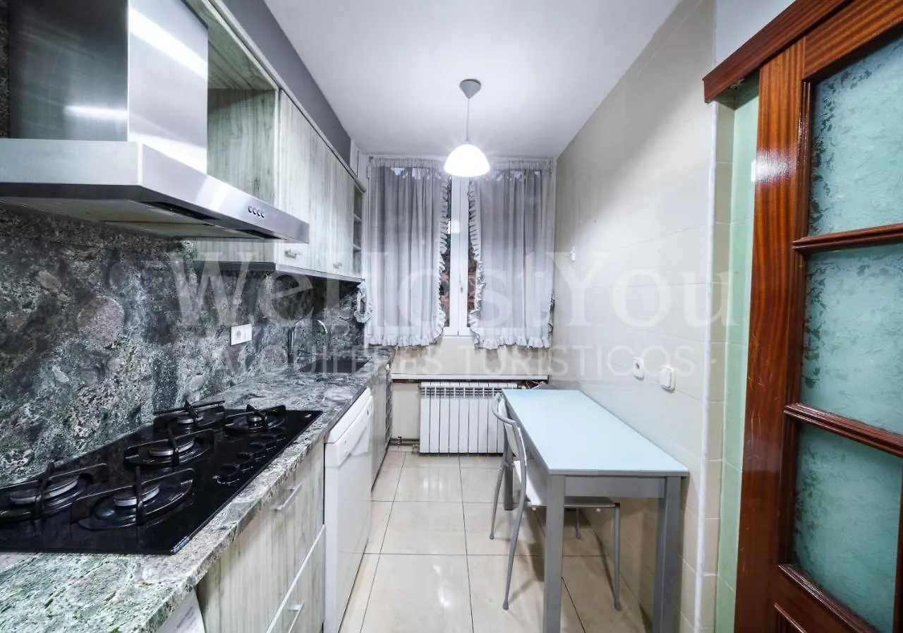 Bel Appartement Roses, Arenes 15 - Wehostyou Apartment Roses