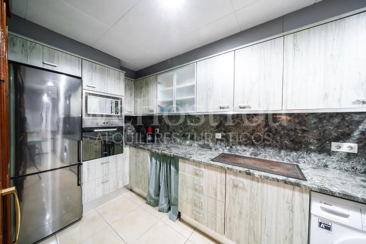 Bel Appartement Roses, Arenes 15 - Wehostyou Roses