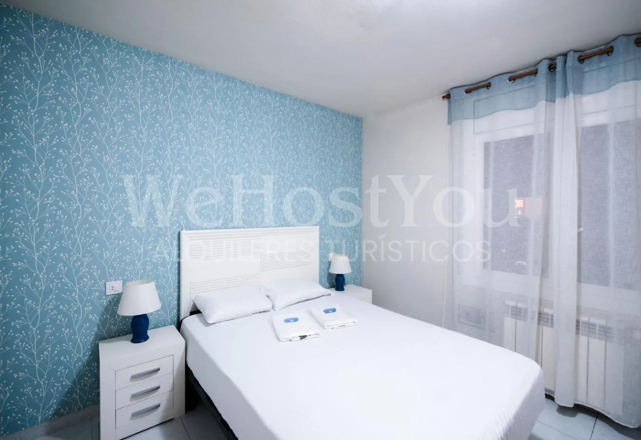 Bel Appartement Roses, Arenes 15 - Wehostyou